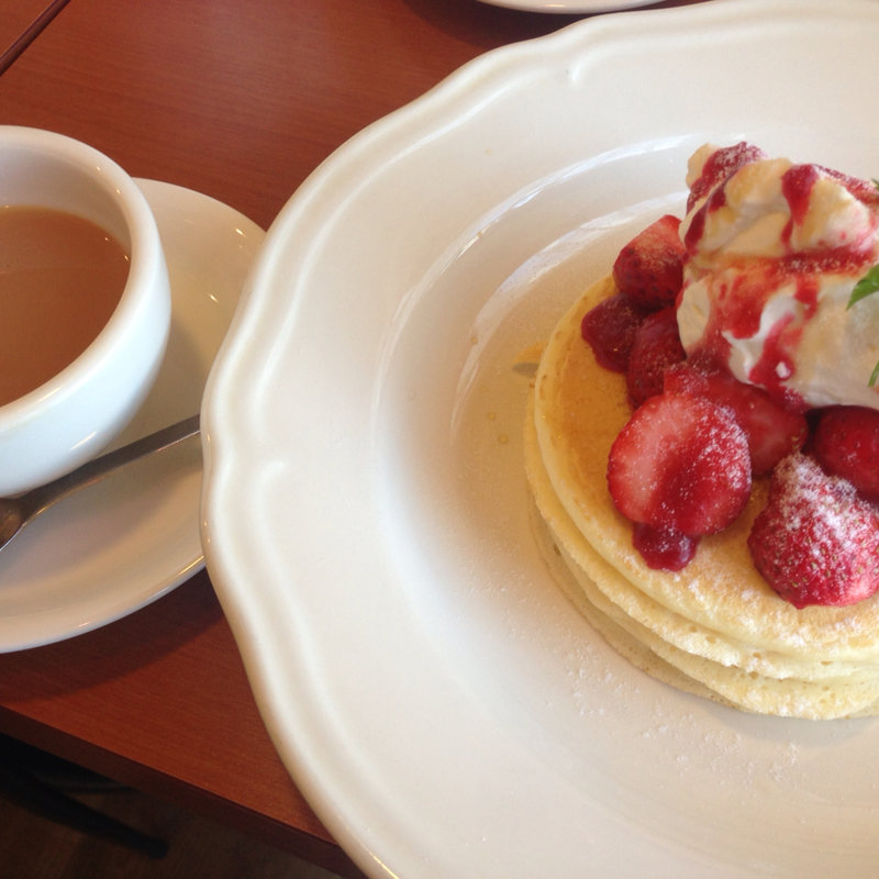 いちごのパンケーキ(フリアンディーズ)