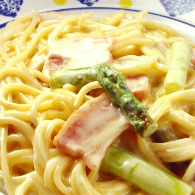 アスパラと厚切りベーコンのクリームパスタ(6SENSE 柏店 （シックスセンス）)