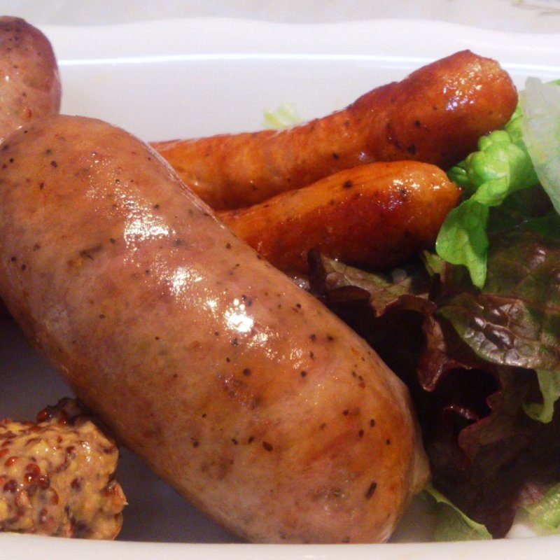 自家製ソーセージとチョリソー盛り合わせ(カフェ マリオシフォン)