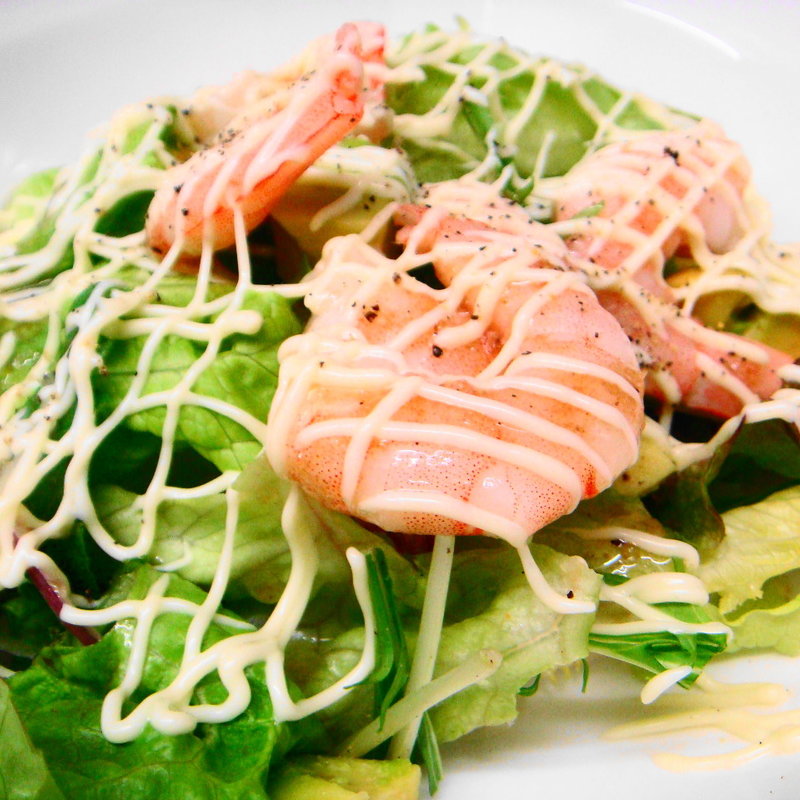 海老とアボカドのサラダ(カフェ マリオシフォン)