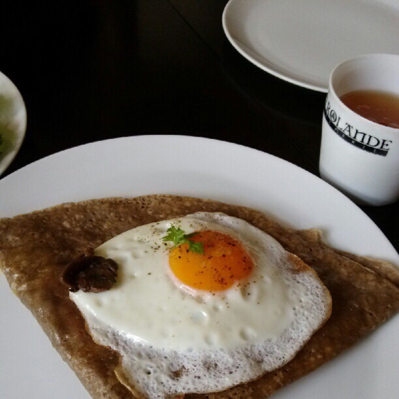 ハム・チーズ・たまごのガレット(ガレットリア)