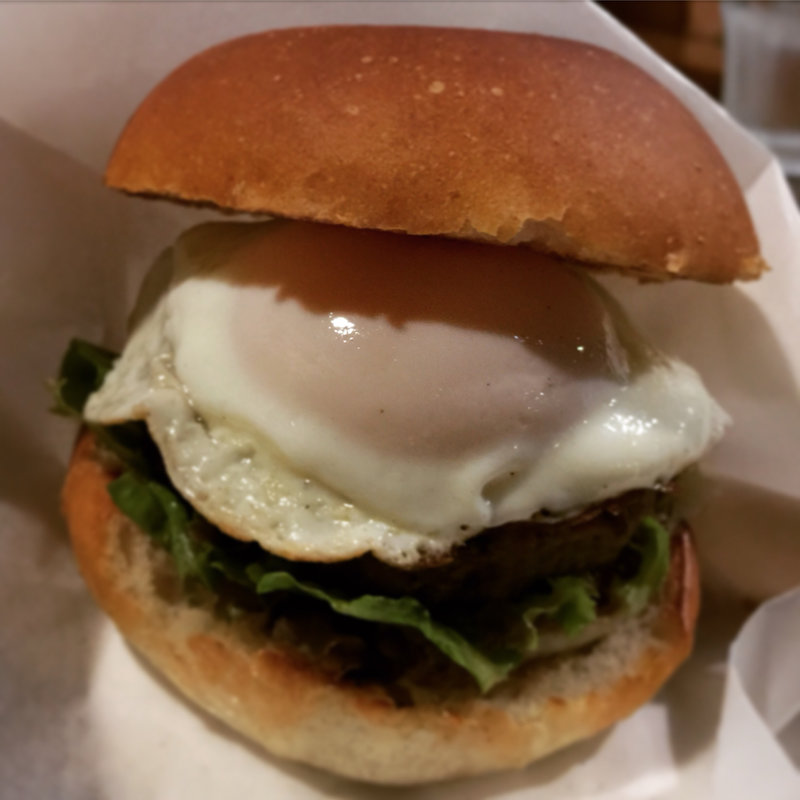 トロ玉バーガープレート(cafe 町子 （マチコ）)