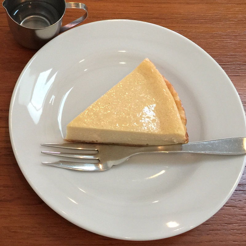 チーズケーキ(カフェルーエ （Cafe Ruhe）)