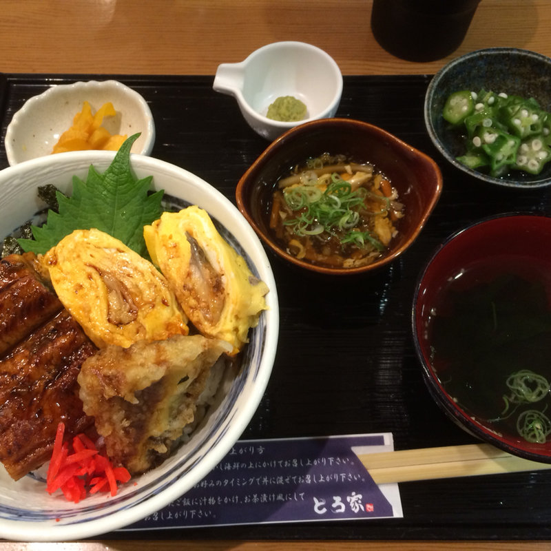 スペシャルうなぎ丼(堂島とろ家 阪急三番街店 （とろや）)