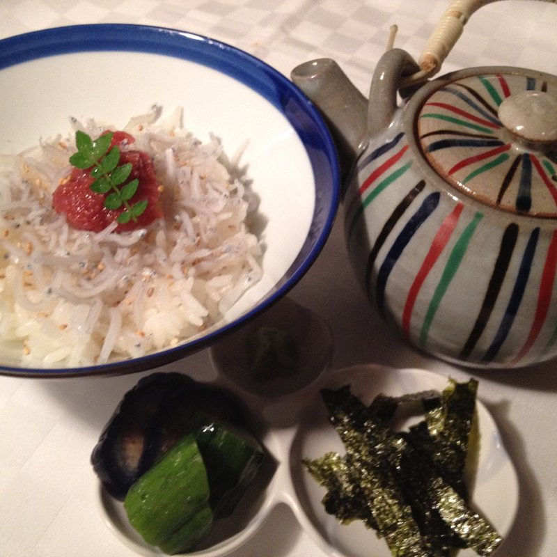 梅とじゃこの茶漬け(gindachi)