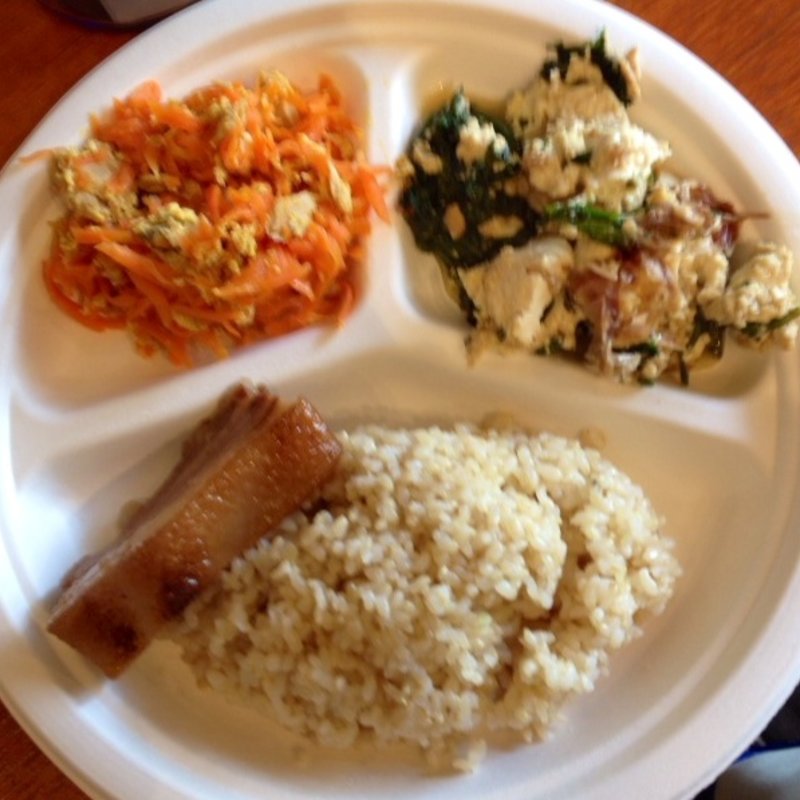 三品弁当(南国酒場 アヤパニ)