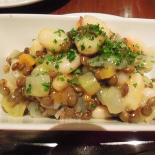 レンズ豆と白インゲンのサラダ(ビストロ トラディシオン)