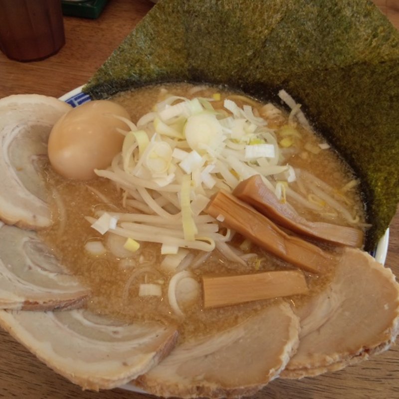特製ラーメン（脂の量・普通）(山勝軒)