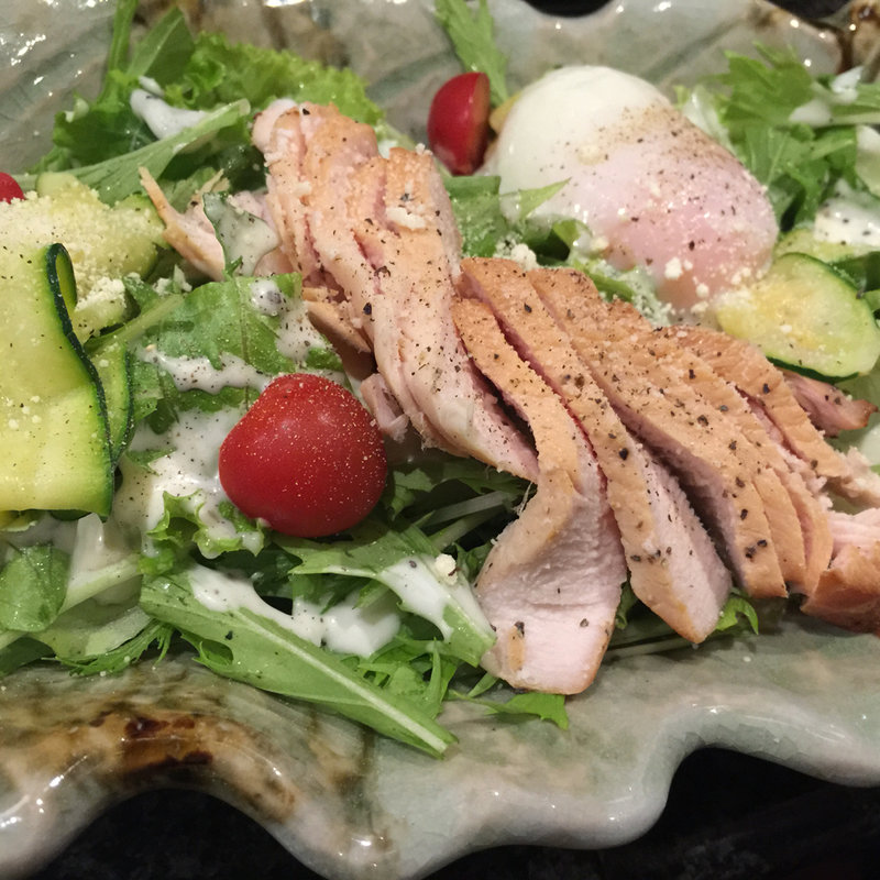 鶏チャーシューのタルタルサラダ(あじと )