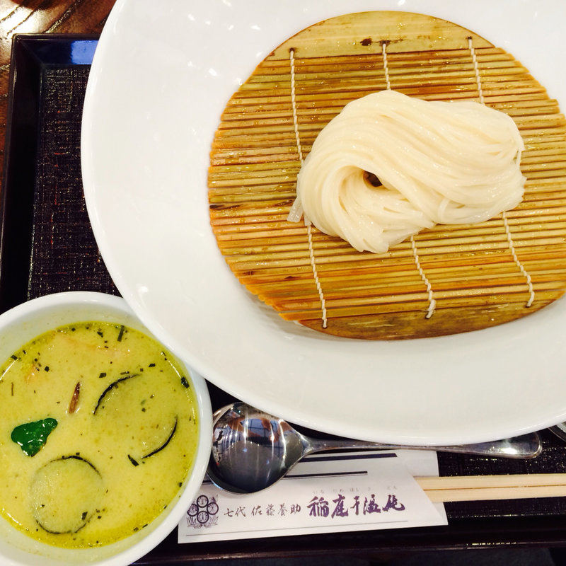 グリーンカレーつけうどん ハーフ(佐藤養助 日比谷店)