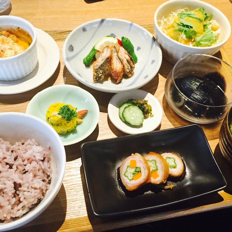 三菓亭プレート(三菓亭)