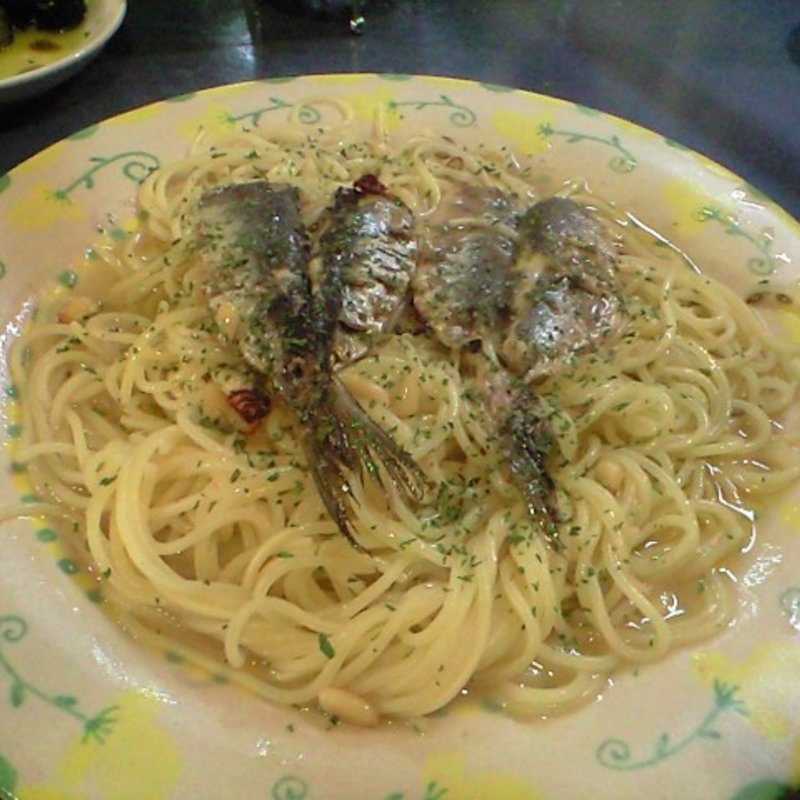 フェンネルといわしのパスタ(ブッチリア )