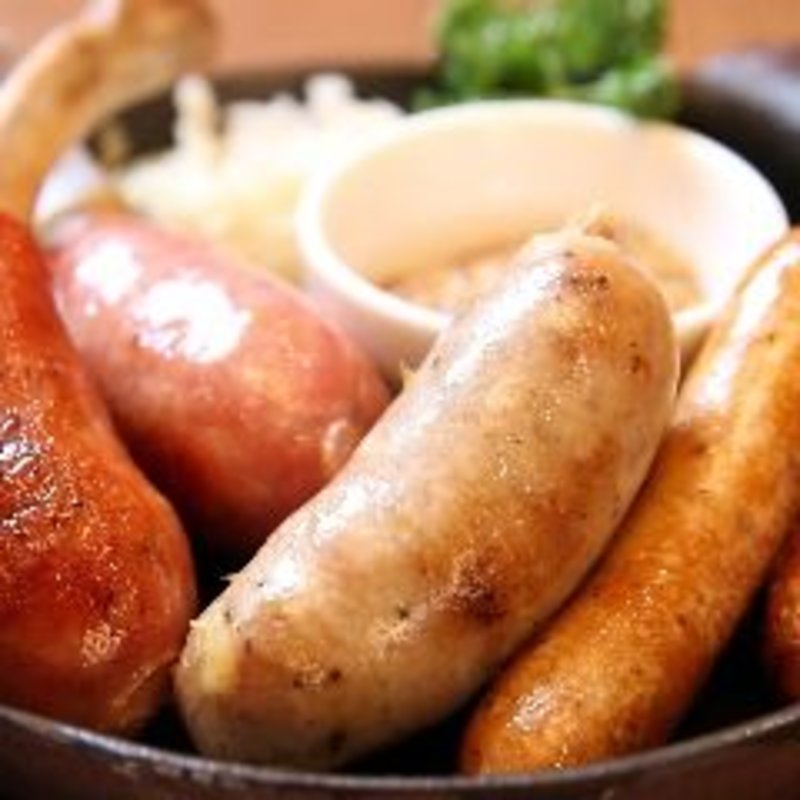 ソーセージ盛り合わせ(イタリアンバル アクア )