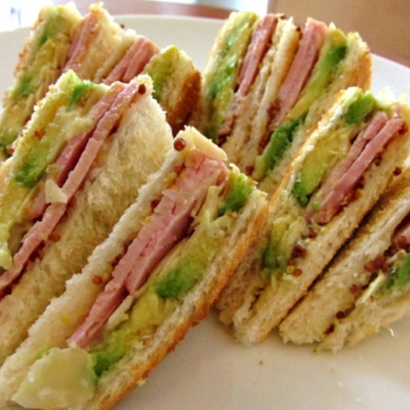 アボカドサンド(フルーツカフェ フルータス)