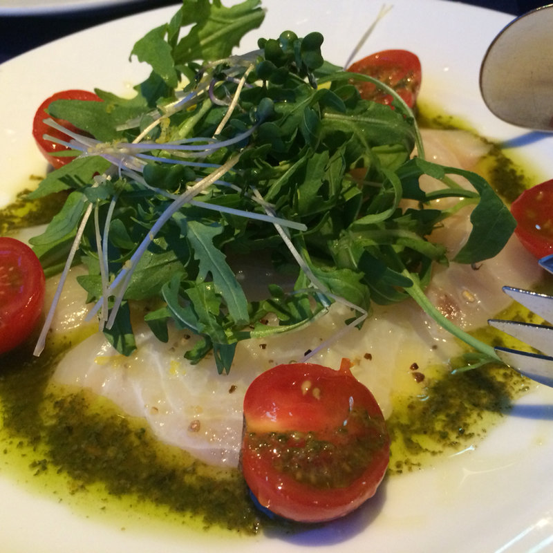 真鯛のカルパッチョ あっさりレモンのソース(ペッシェドーロ お台場店)