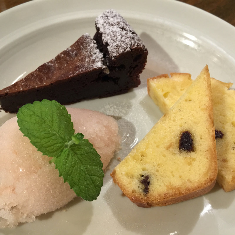 スイーツ三種盛(仏蘭西料理店 掌)