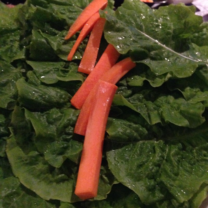 サンチュ(焼肉 煉瓦 （ヤキニクレンガ）)