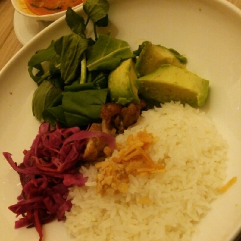 塩鶏とごろごろ野菜のレッドハーブカレー(Rice people,Nice people!)