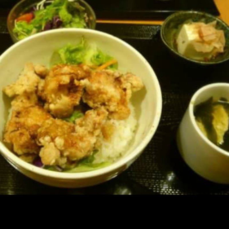 唐揚げ丼ランチ(レギュラー)(ダイニング居酒屋 鶏バル)