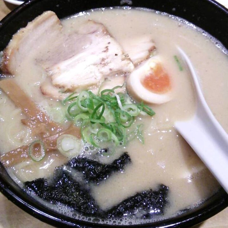 醤油ラーメン(らーめん あらうま堂 梅田一番街店)