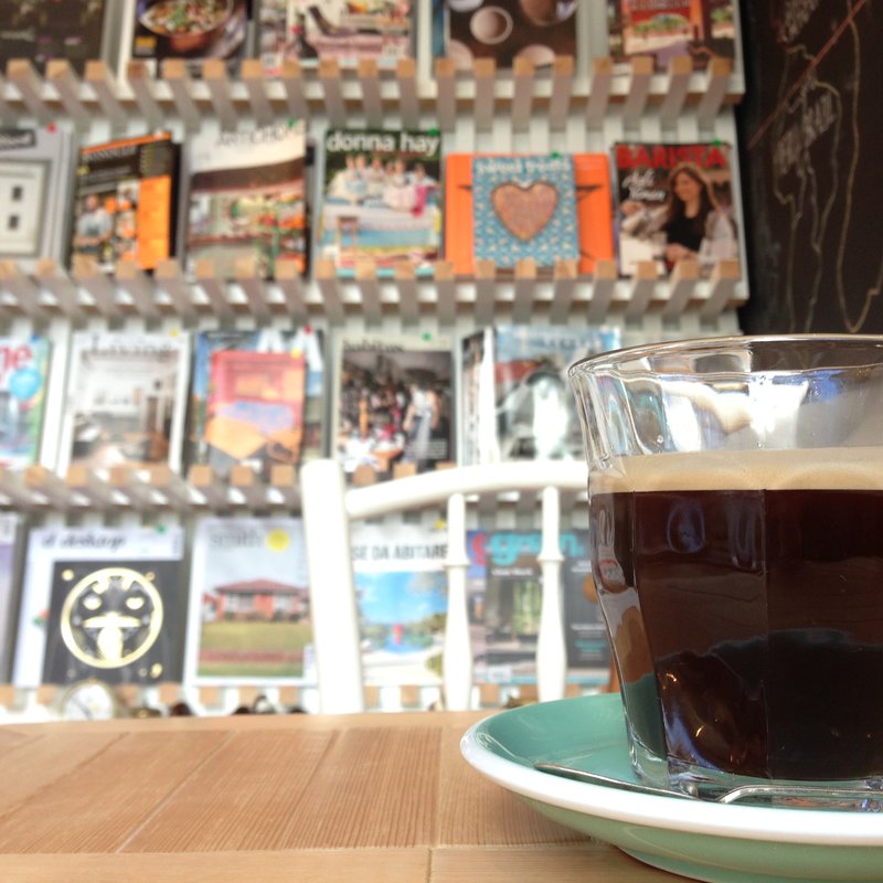 BLACK(INTERIOR BOOKWORM CAFE)