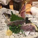 鯵の姿盛り(板前寿司 銀座コリドー店)