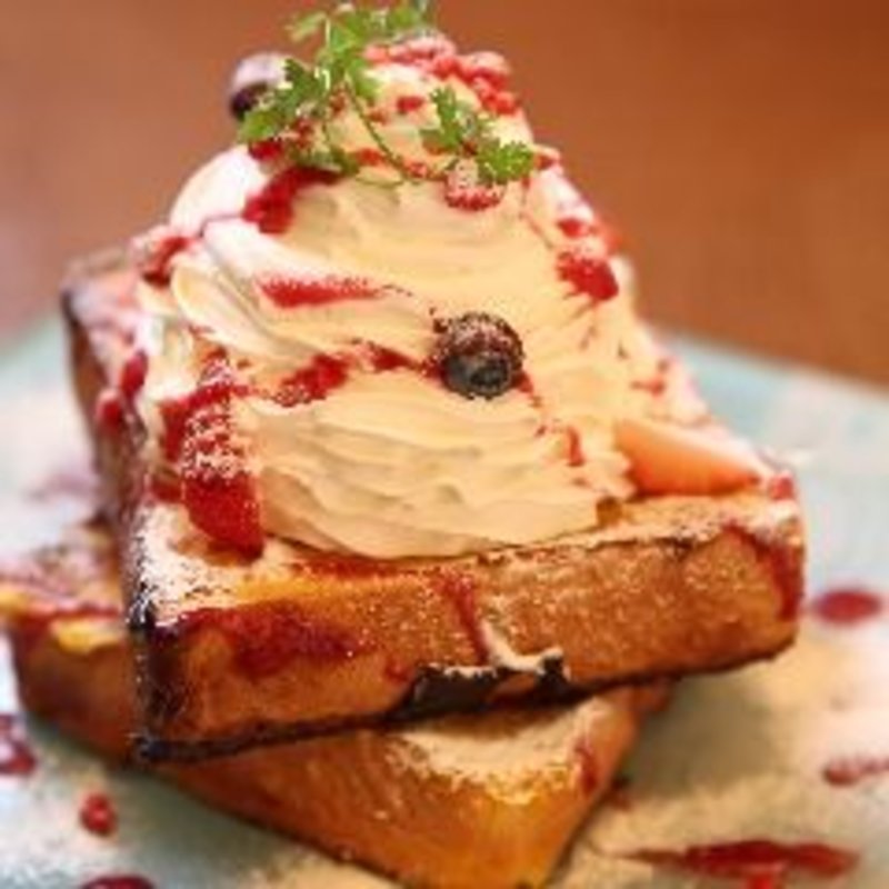 トースト 3種ベリー(イタリアンバル アクア )