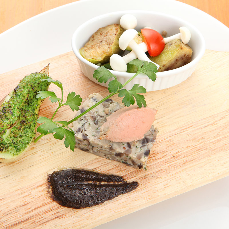 レバーのムースとキノコのテリーヌ(GREEN GRILL)