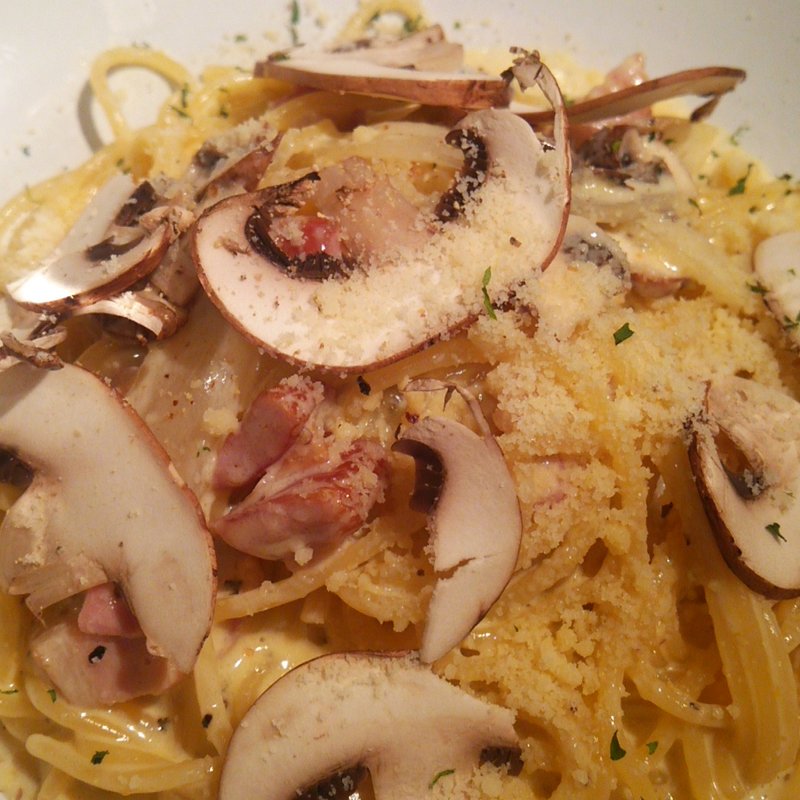 十勝マッシュルームのカルボナーラ(PASTA MARCHE AW kitchen's （パスタマルシェエーダブリューキッチン）)