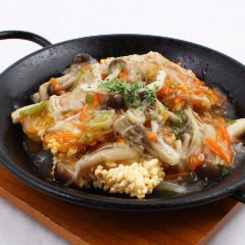 野菜あんかけ鉄板おこげ(肉バル HACHIKU )
