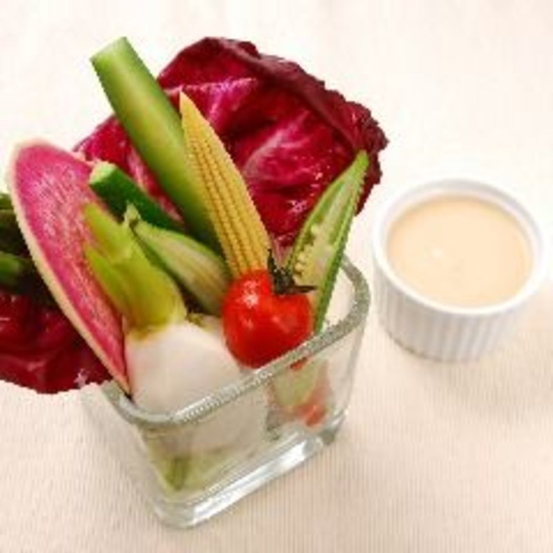 バーニャカウダ(肉バル HACHIKU )