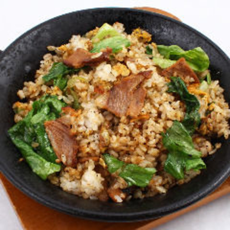 チャーシューレタス鉄板チャーハン(肉バル HACHIKU )