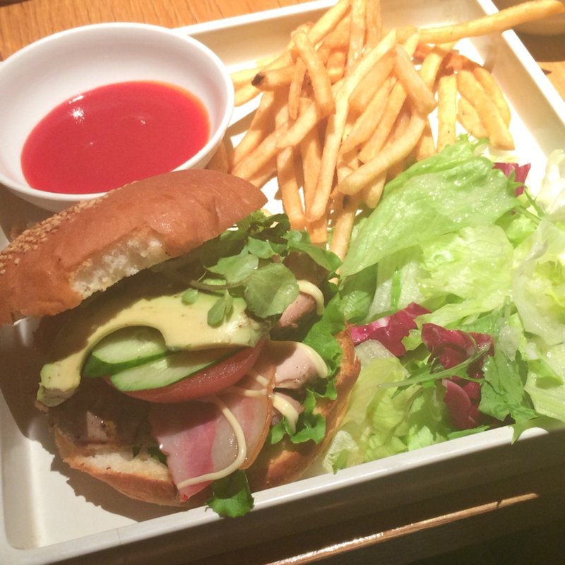 チキンバーガーセット(ローストチキンハウス 丸の内店 )