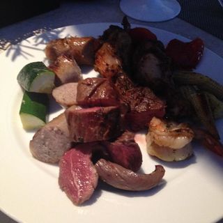 ニュージーランド産牛フィレ肉とグリル野菜のBBQ(オールデイダイニング フレンチ キッチン)