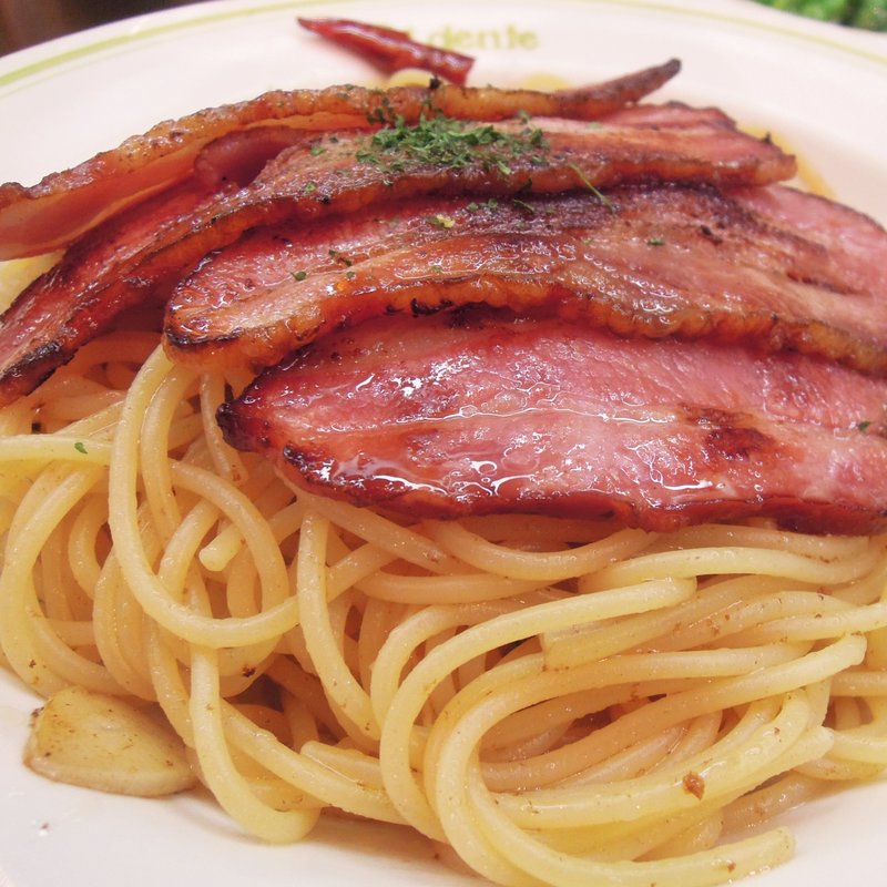 アリオ　オリオ　ベーコン(あるでん亭 Al dente ソニービル店)