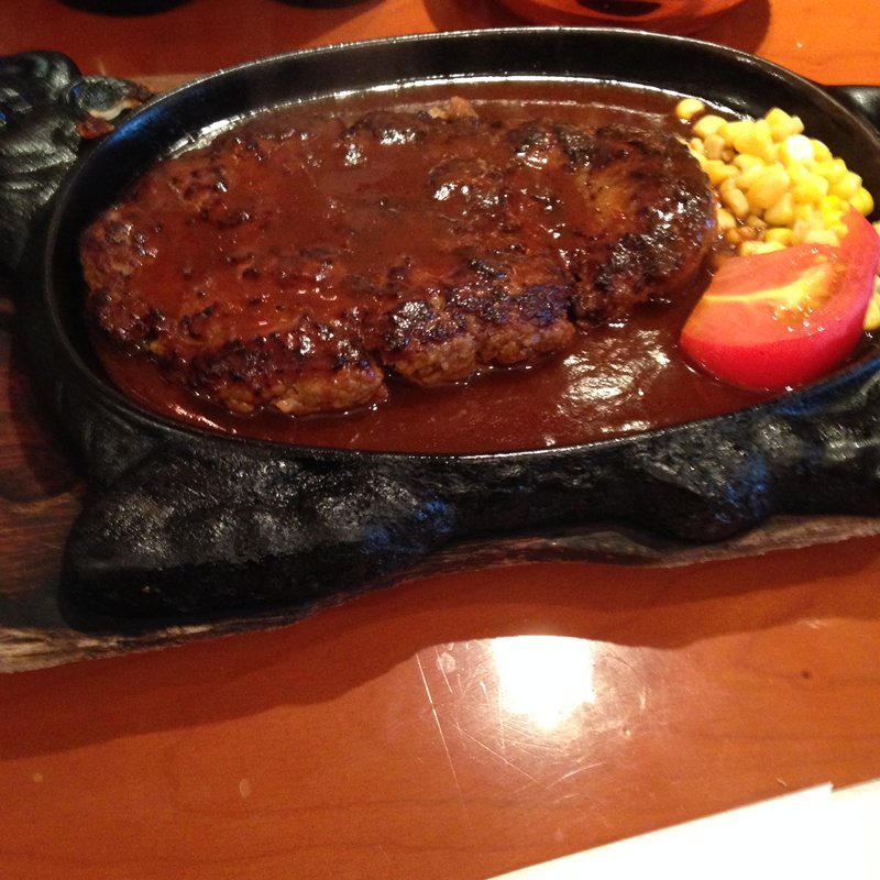 ハンバーグセット(ルナ・ロッサ)