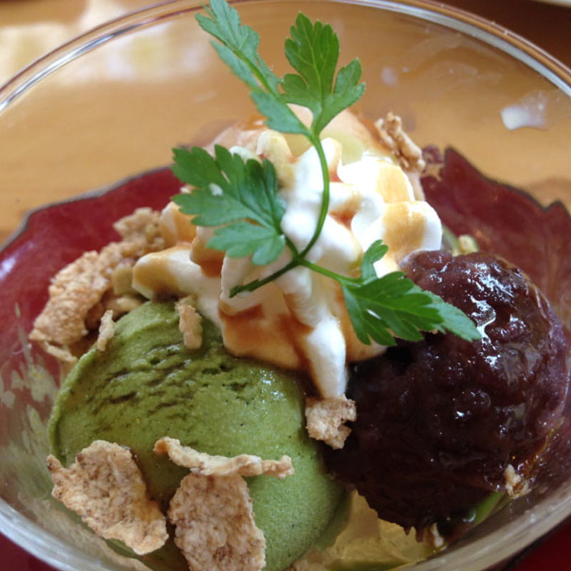 抹茶のミニパフェ(茶の愉)