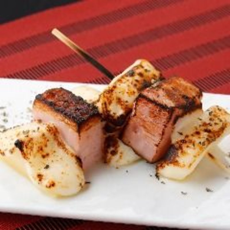 焼きチーズと肉串(NICNIC 北千住駅前 （ニクニク）)