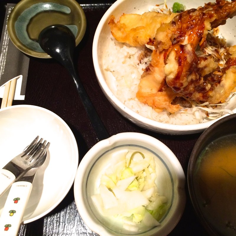 元祖豪快鶏天丼(鳥元 新宿西口店)