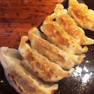 焼き餃子(6個)(麺屋空海 恵比寿店)