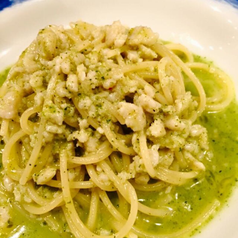 スパゲッティ 尾鷲産ハモのミンチ 紫蘇の葉とバジリコのソース(トラットリア ビコローレ ヨコハマ )