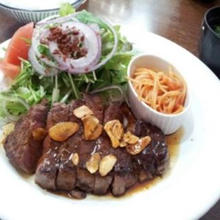 ビフテキ(洋食の朝日)