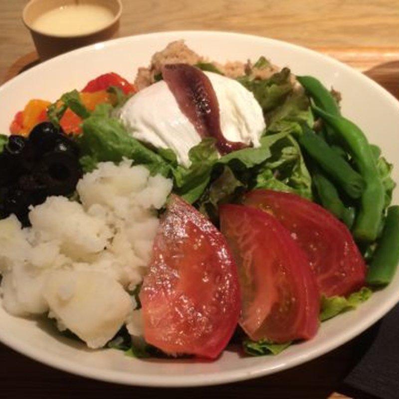 サラダニソワーズ(THE MONOCLE CAFE)