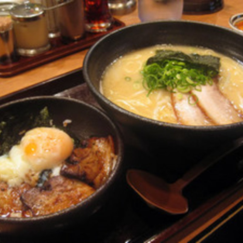 焼豚丼セット(ラーメンたろう神大病院前店)