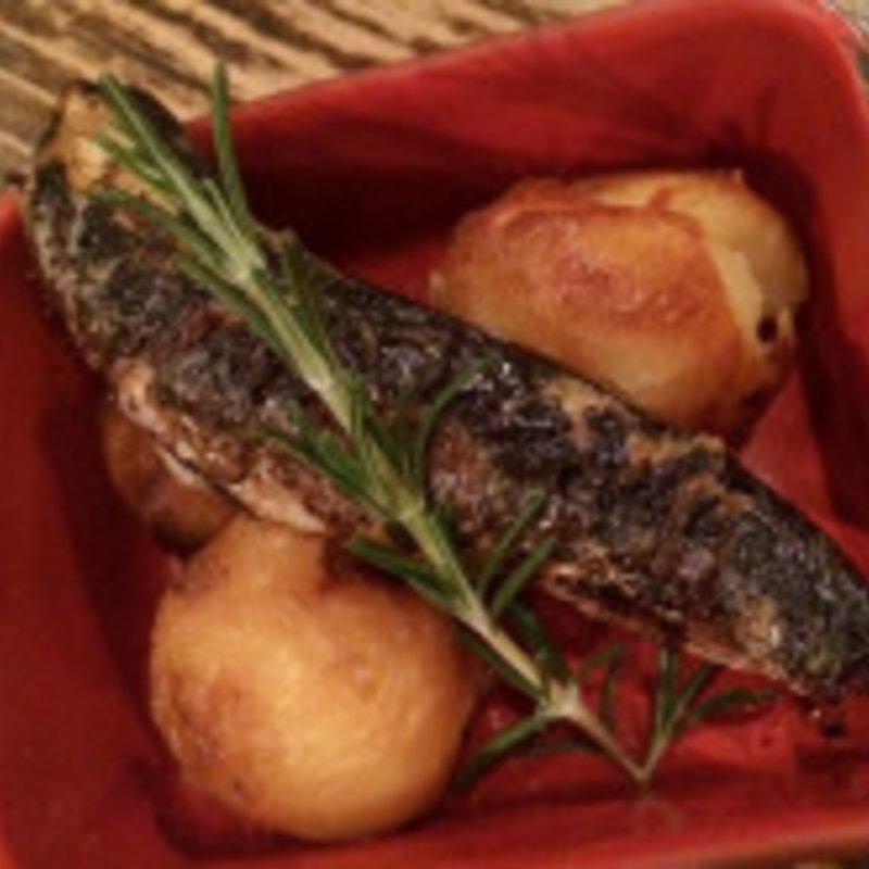 オイルサーディンとインカのめざめのコンフィ(ローダーデール)