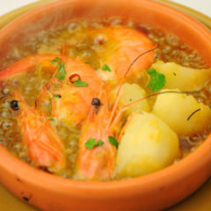 天使の海老のアヒージョ(千住バル　ricorico )