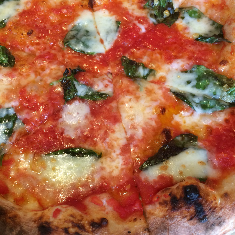 石窯ピザマルゲリータ(ブォナヴィータ （Buona vita【旧店名】BACARO 1 UNO）)