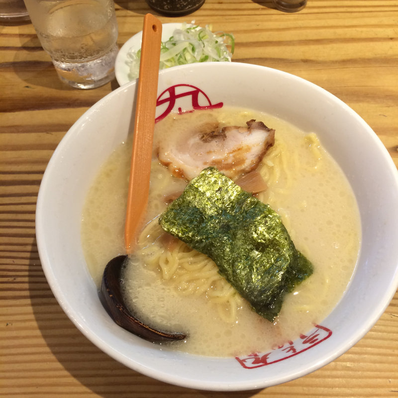 九十九とんこつラーメン(九十九ラーメン)