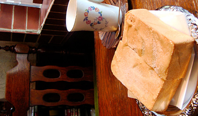 ピーナツバタートースト(モトマチ)