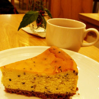 さつまいもと黒ゴマのチーズケーキ(カフェ&ミール ムジ 新宿 （Cafe＆Meal MUJI）)